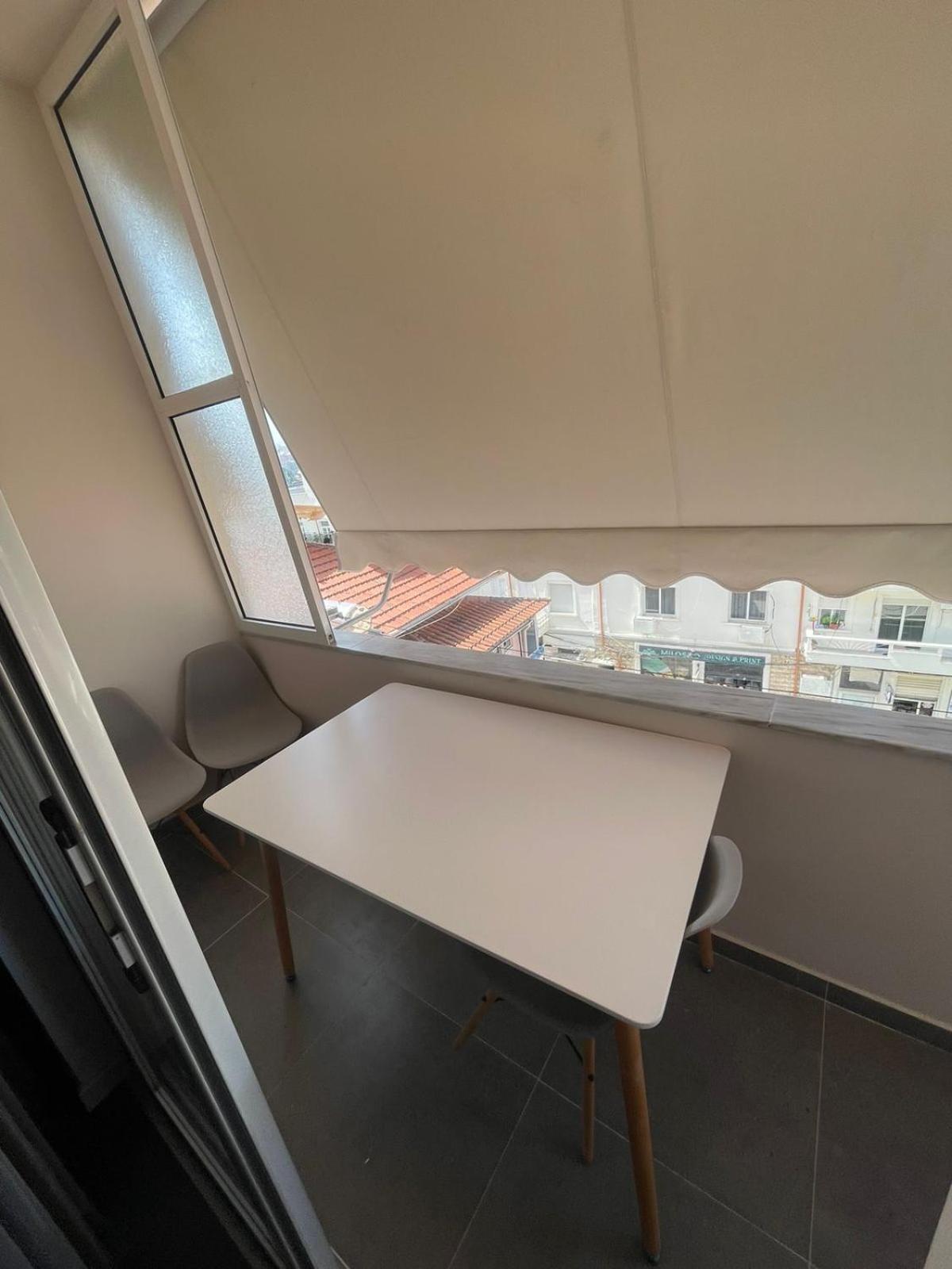 Aries Apartments Sarandë Buitenkant foto